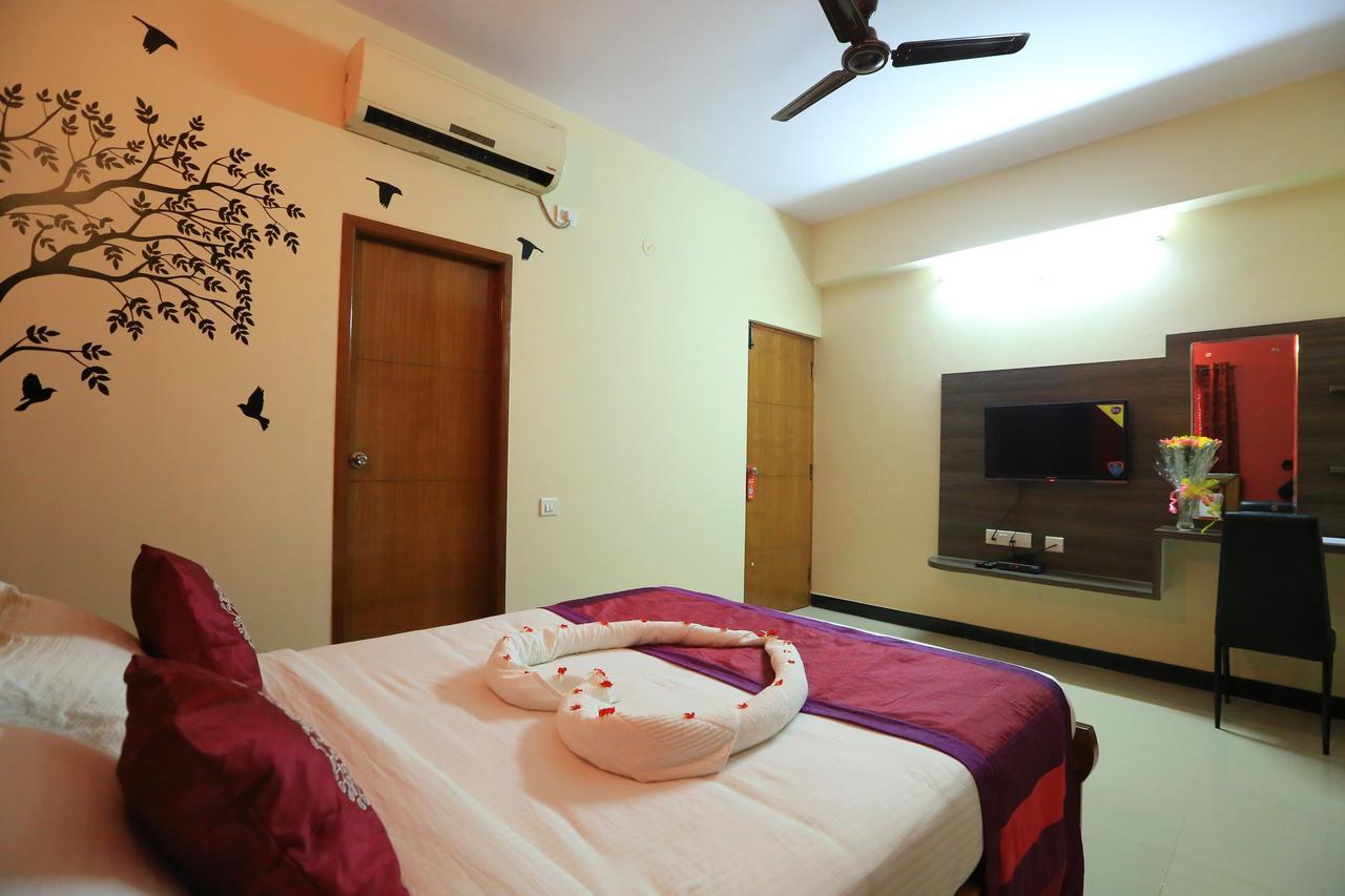 Oyo 2916 Apartment Queens Castle Bangalore Eksteriør billede